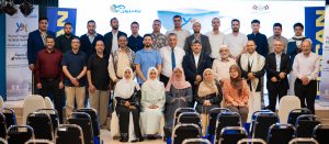 صورة جماعية للمشاركين والمنظمين في حفل اختتام مهرجان يوم القهوة اليمنية 2026 في كوالالمبور