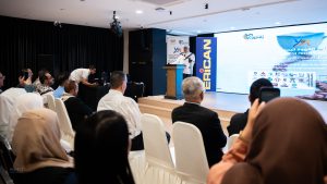 السفير عادل باحميد يلقي كلمة خلال حفل اختتام مهرجان يوم القهوة اليمنية 2026 في معهد إريكان بكوالالمبور